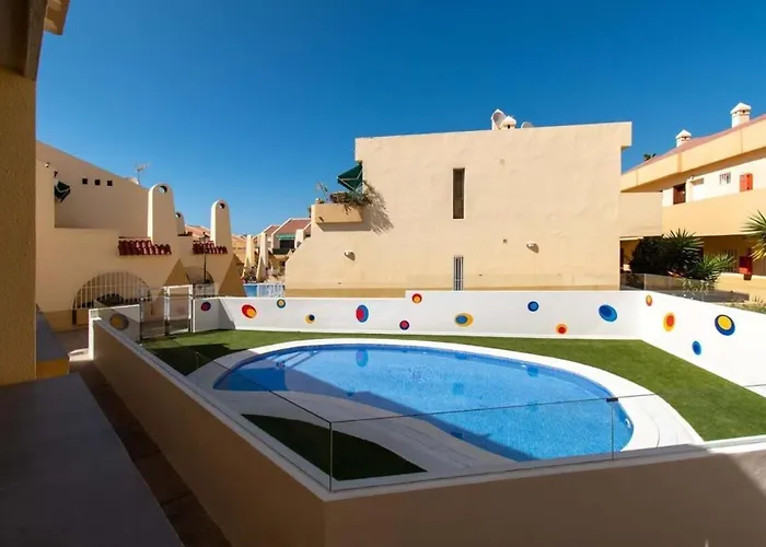 Apartment Sunny Pool Patio - 2 Bedrooms 2 Baths