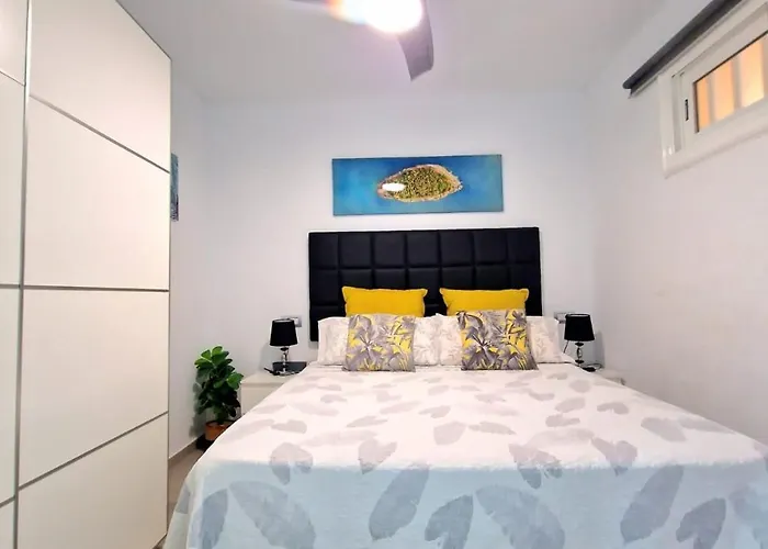 Sunny Pool Patio - 2 Bedrooms 2 Baths Apartment Costa Adeje (Tenerife)