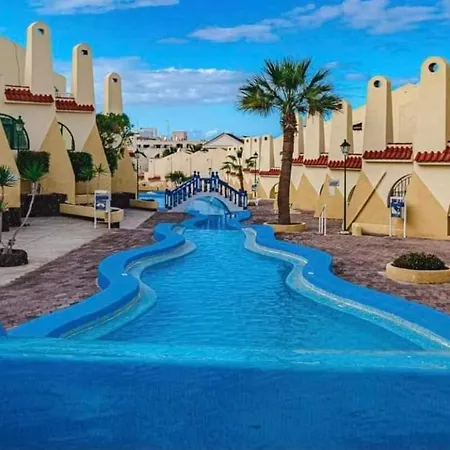 Sunny Pool Patio - 2 Bedrooms 2 Baths 公寓