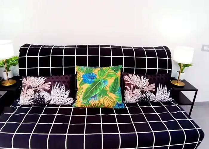 Sunny Pool Patio - 2 Bedrooms 2 Baths 阿德耶