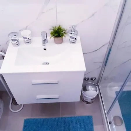 Sunny Pool Patio - 2 Bedrooms 2 Baths 아파트