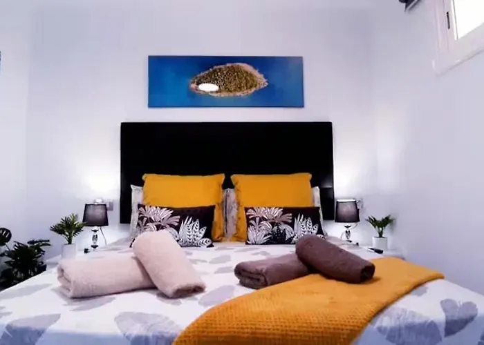 Sunny Pool Patio - 2 Bedrooms 2 Baths *