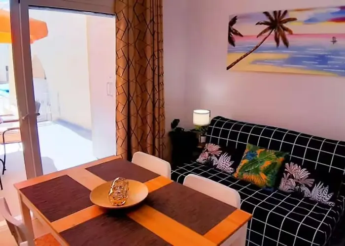 Sunny Pool Patio - 2 Bedrooms 2 Baths Apartamento *