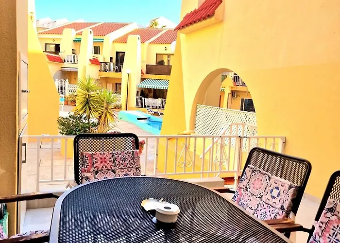 Sunny Pool Patio - 2 Bedrooms 2 Baths Apartamento